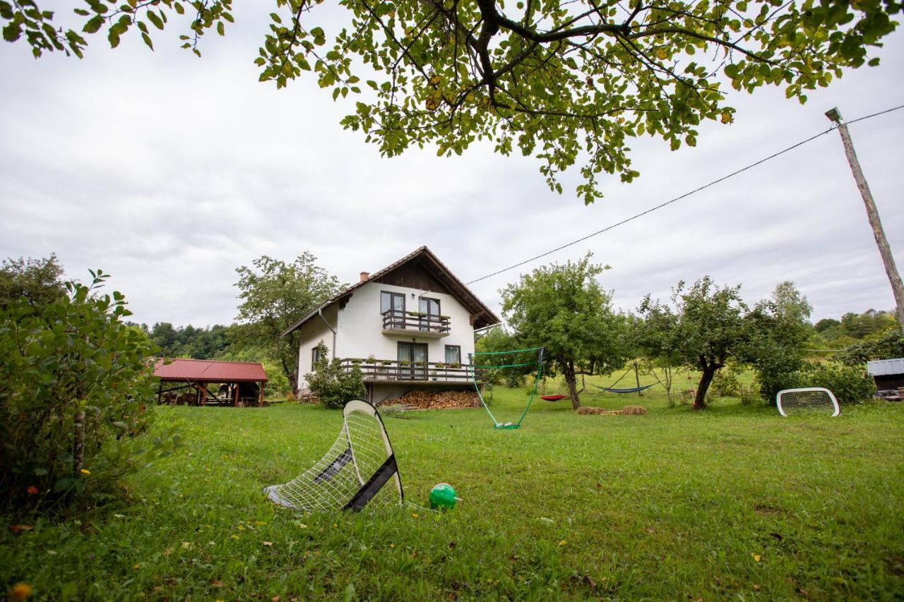 Holiday House On The Riverside Ogulin Exteriör bild